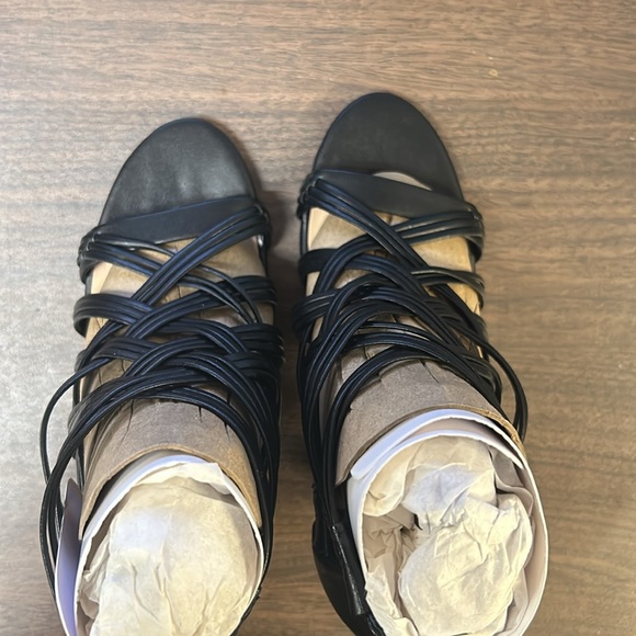 INC International Concepts Womens Gustavap Open Toe Casual Black Sm Size 5.0 - Picture 2 of 4